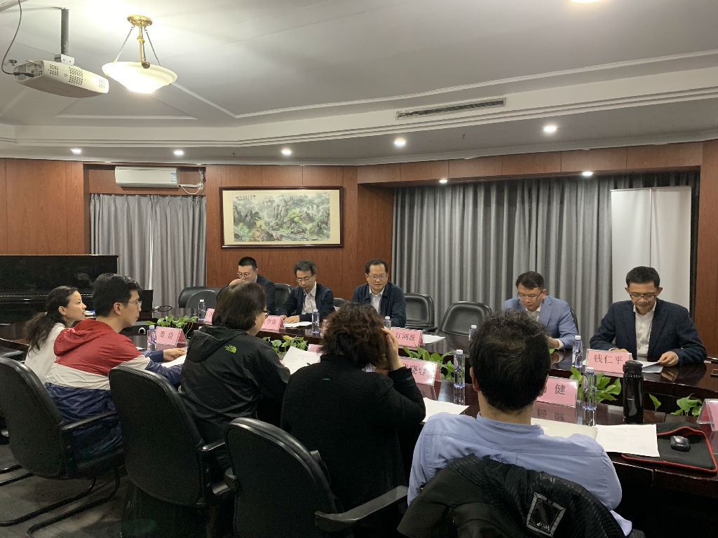 智库推进会照片1.jpg